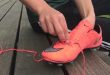 Cách buộc dây giày bóng đá