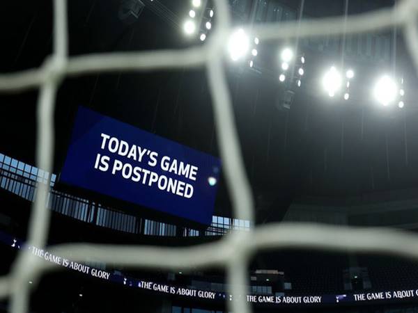 Bóng đá Anh 25/1: Ngoại hạng Anh thay đổi luật hoãn trận đấu
