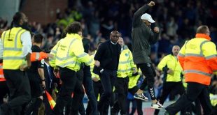 Bóng đá Anh 20/5: Huyền thoại Arsenal tấn công CĐV Everton
