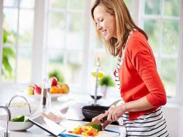 Mơ thấy nấu ăn có ý nghĩa gì? Nhìn thấy nấu ăn