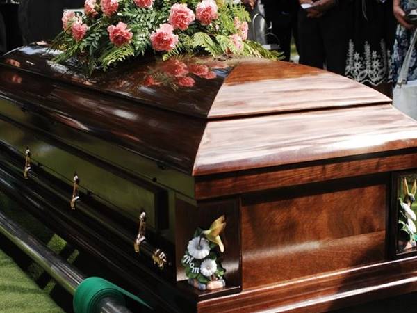 Thống kê con số may mắn khi thấy quan tài chưa chôn là gì 2 Thống kê con số may mắn khi thấy quan tài chưa chôn là gì 2