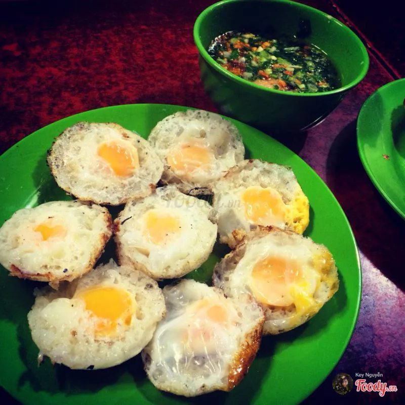 Quán bánh căn Lệ đà lạt